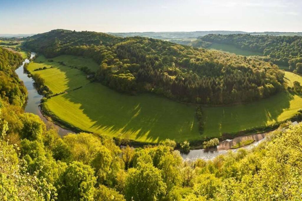 The Mill Stylish Rural Apartment With Beautiful Views Welsh Newton Common 외부 사진